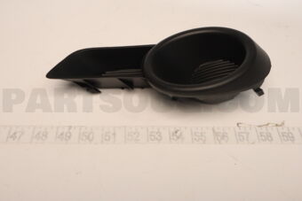 8148148030 Toyota COVER, FOG LAMP, RH