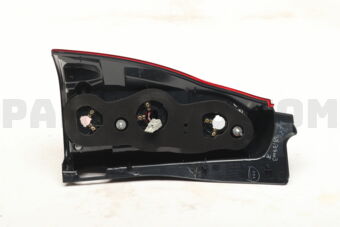 8155135320 LENS, REAR COMBINATION LAMP, RH