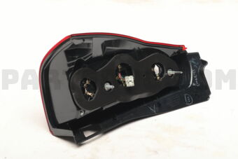 8155135320 LENS, REAR COMBINATION LAMP, RH