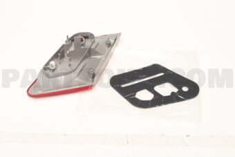 816818Y003 Toyota LENS AND BODY, REAR LAMP, LH
