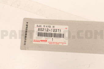 8521212371 Toyota BLADE, FR WIPER, RH