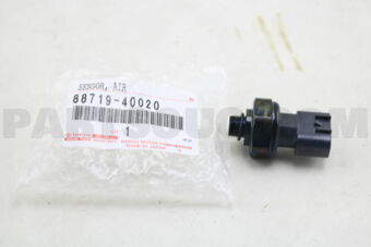 8871940020 SENSOR, AIRCONDITIONER PRESSURE