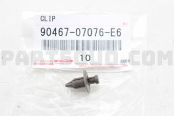 9046707076E6 CLIP(FOR FRONT DOOR TRIM BOARD)