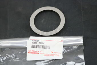 9056052001 SPACER (FOR FRONT AXLE HUB), RH/LH