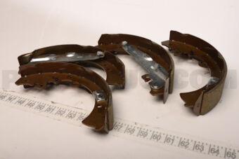 ADVICS A8N084V BRAKE SHOE REAR TO 04495-0K120 FORTUNER 200501-201203 ADVICS