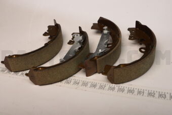 ADVICS A8N084V BRAKE SHOE REAR TO 04495-0K120 FORTUNER 200501-201203 ADVICS