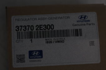 Hyundai / KIA 373702E300 REGULATOR