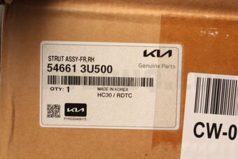 Hyundai / KIA 546613U500 STRUT ASSY-FR,RH
