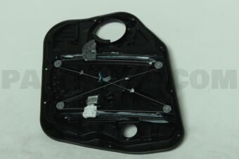 Hyundai / KIA 82471D7000 PANEL ASSY-FRONT DR MODULE,LH
