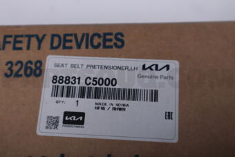 Hyundai / KIA 88831C5000 SEAT BELT PRETENSIONER,LH