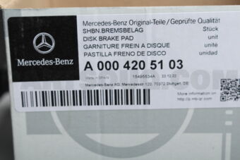 MERCEDES A0004205103 BRAKE PAD FRT-A(W177)
