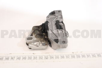 MERCEDES A2472406100 TRANSMISSION MOUNT