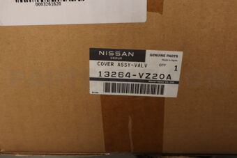 Nissan 13264VZ20A COVER ASSY-VALVE ROCKER