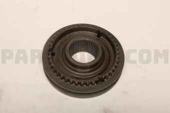 Nissan 3225801J51 HUB & COUPLING SET-REVERSE