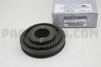 Nissan 3225832J50 HUB & COUPLING SET-REVERSE