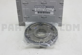 Nissan 32630CD70A HUB & SLEEVE SET-REVERSE