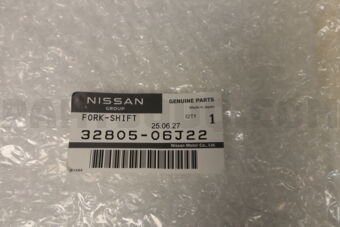 Nissan 3280506J22 FORK-SHIFT,DIFFERENTIAL LOCK