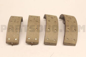 Nissan 410600T9X5 SHOE SET-FRONT