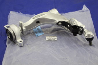 Nissan 54500JL03B LINK COMPL RH