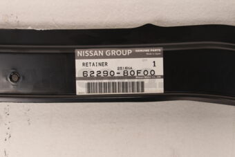 Nissan 6229080F00 RETAINER-FRONT BUMPER,UPPER
