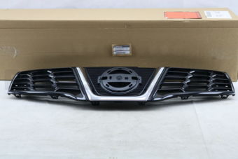 Nissan 62310BR00A GRILLE ASSY-FRONT