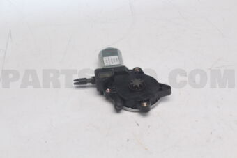 Nissan 827304M401 MOTOR ASSY-REGULATOR,RH