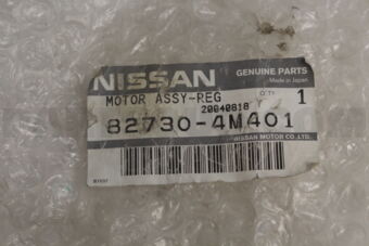 Nissan 827304M401 MOTOR ASSY-REGULATOR,RH