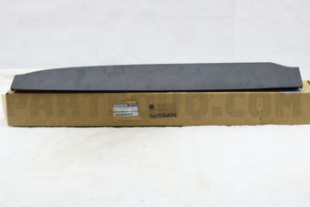 Nissan 828763JA0B MOULDING-REAR DOOR,RH