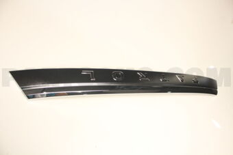 Nissan 908166JF1B FINISHER ASSY BACK DOOR CENTR