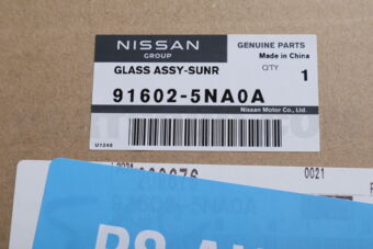 Nissan 916025NA0A GLASS ASSY-SUNR
