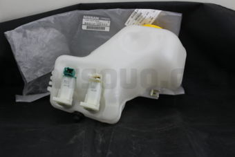 Nissan B891005J00 TANK ASSY-WASH