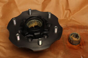 Nissan D0202VL20A HUB ASSY-ROAD WHEEL,FRONT