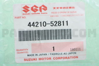 Suzuki 4421052811 SHAFT, REAR AXLE RH