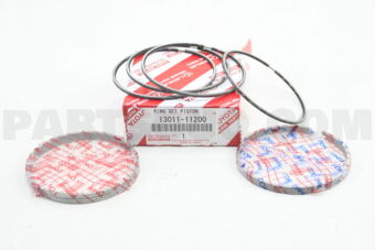 Toyota 1301111200 RING SET PISTON