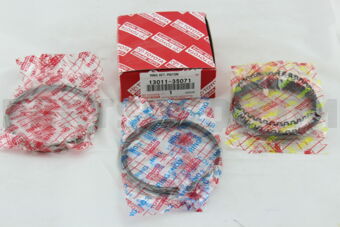 Toyota 1301135071 RING SET, PISTON