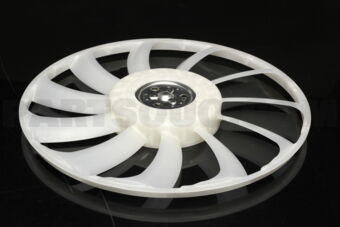 Toyota 1636137110 FAN