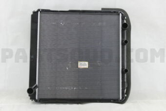 Toyota 1640017232 RADIATOR ASSY