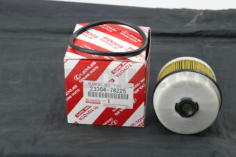 Toyota 2330478225 ELEMENT SET FUEL