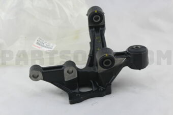 Toyota 4230448010 CARRIER SUB-ASSY, REAR AXLE, RH