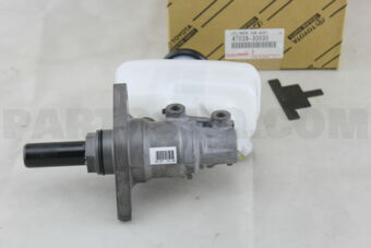 Toyota 4702830030 CYLINDER SUB-ASSY, BRAKE MASTER W/PLATE