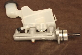 Toyota 472011A370 CYLINDER SUB-ASSY, BRAKE MASTER
