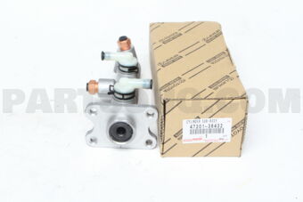 Toyota 4720136432 CYLINDER SUB-ASSY, BRAKE MASTER