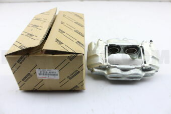 Toyota 4773060261 CYLINDER ASSY, FRONT DISC BRAKE, RH
