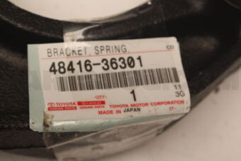 Toyota 4841636301 BRACKET, SPRING
