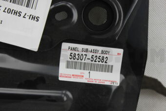 Toyota 5830752582 PANEL SUB-ASSY, BODY