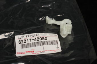 Toyota 6221742050 CLIP FR PILLAR