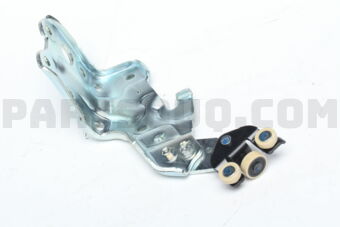 Toyota 6835026081 ROLLER ASSY, SLIDE