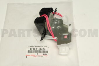 Toyota 6935042070 LOCK ASSY, BACK DOOR