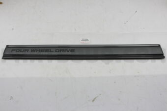 Toyota 7573260060 MOULDING, FRONT DOOR, OUTSIDE LH