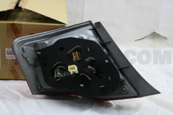 Toyota 8155012B40 LAMP ASSY, REAR COMBINATION, RH